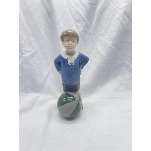 VTG Royal Copenhagen boy with ball 3542 porcelain